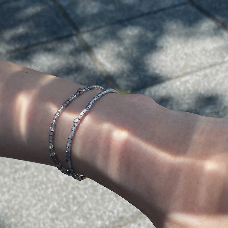 Atlantis | Silver Grey Transparent Beaded Elastic Bracelet - Bracelets - Glass Gray