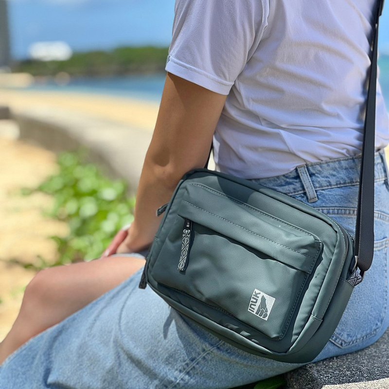 Fully waterproof | PULPIT ROCK_WR forest green | Side backpack - กระเป๋าแมสเซนเจอร์ - เส้นใยสังเคราะห์ สีเขียว