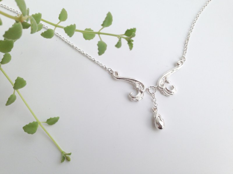Unique Silver Baroque Frames Silver Tear Drop Necklace Handmade Gift For Lover