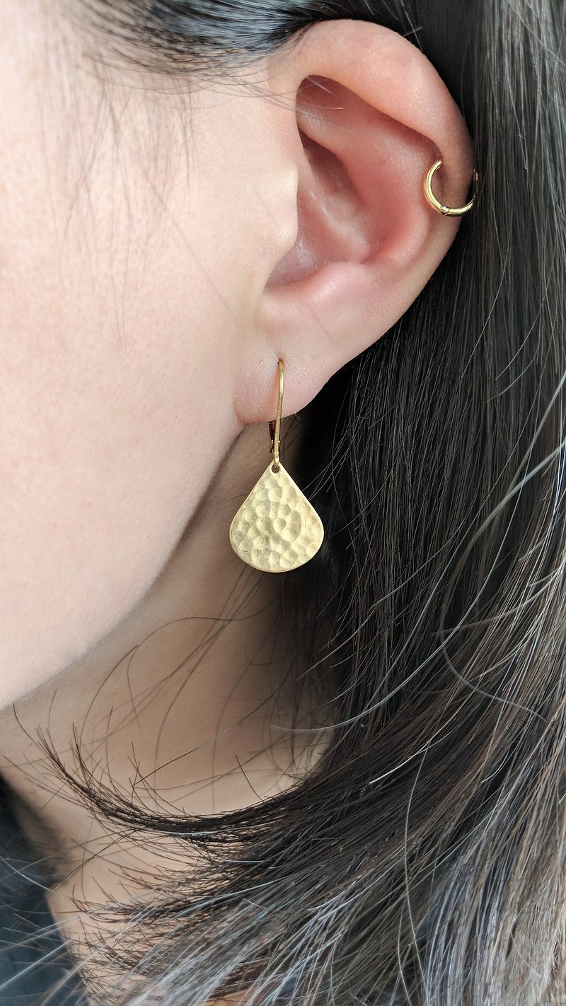 簡約黃銅水滴耳環(大) - 耳環/耳夾 - 銅/黃銅 