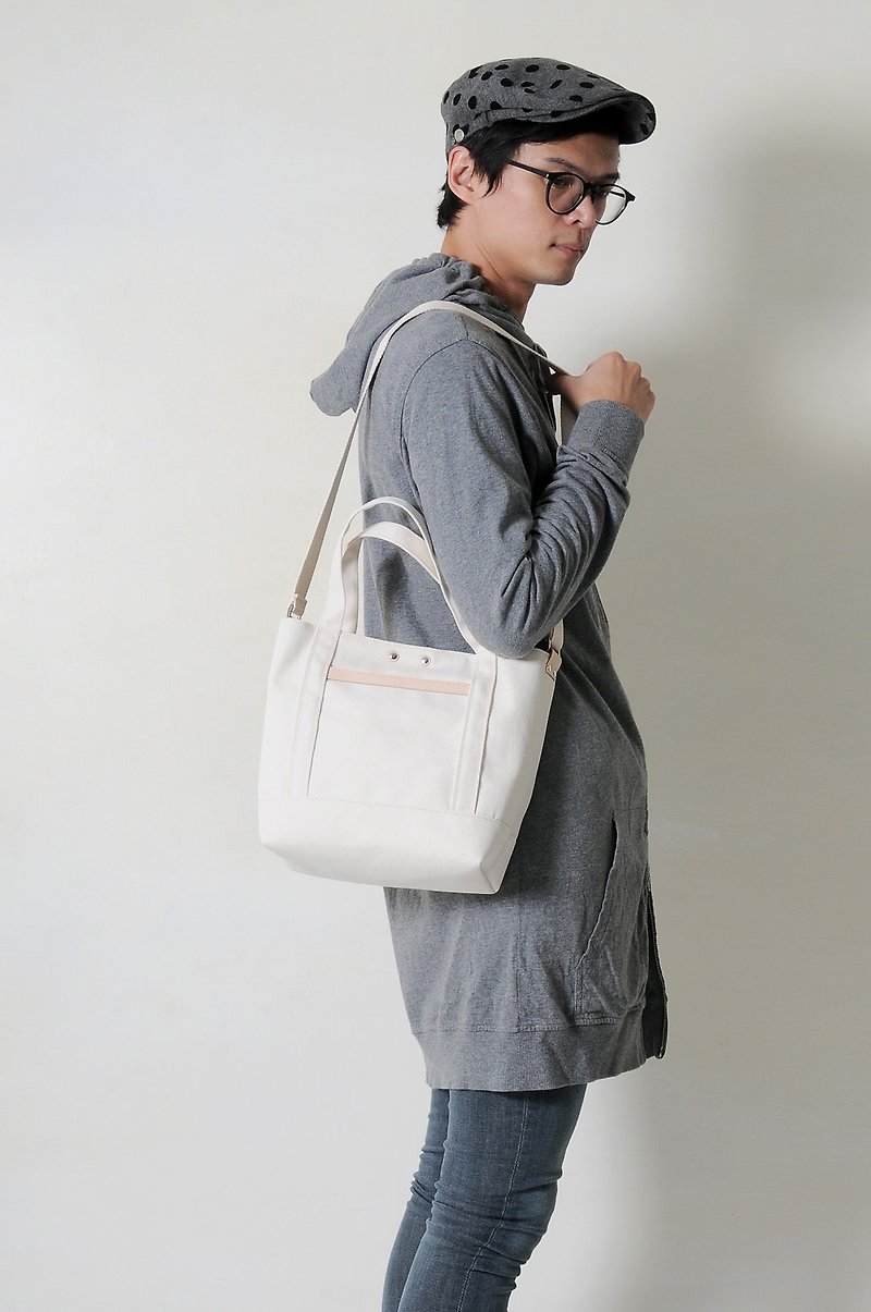 HALO-Handmade Leather Cotton Canvas Portable / Diagonal Back / Tablet Bag - Messenger Bags & Sling Bags - Cotton & Hemp White