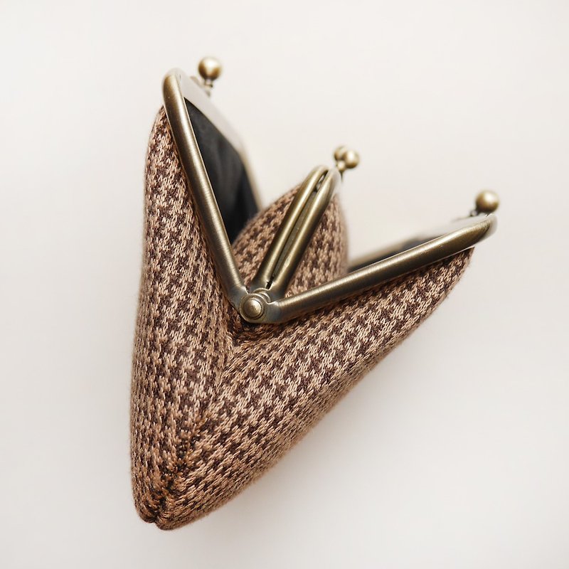 [瑕疵品卖]A Feikou gold buns mother bag / coin purse [made in Taiwan] - Clutch Bags - Other Metals Brown