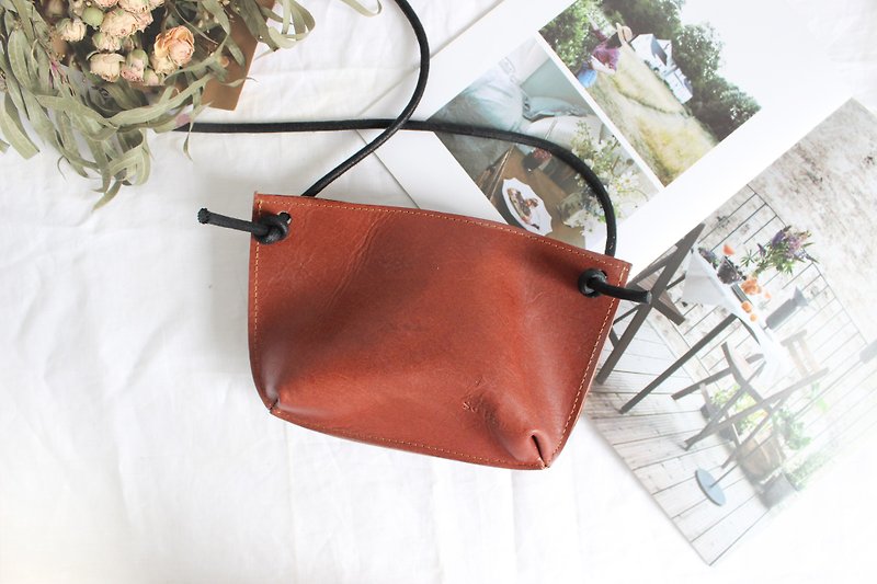 sobag handmade small leather bag retro red brown leather mini messenger small bag Wen Yisen leather side backpack - กระเป๋าแมสเซนเจอร์ - หนังแท้ 