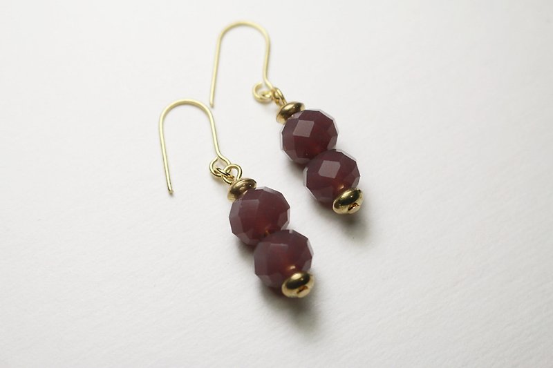 // Glass Crystal Double Beads Series Earrings Purple Sauce // Slightly Discounted - ต่างหู - แก้ว สีม่วง