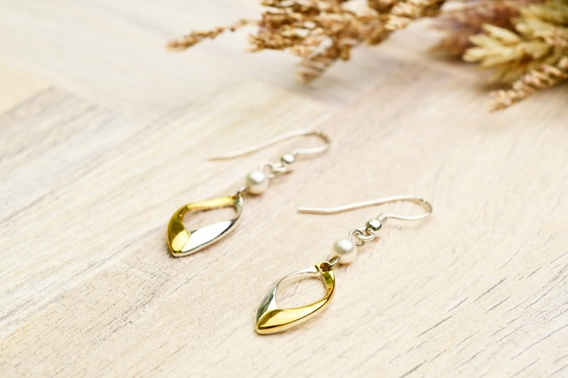 Classic Design Series-Imagery Leaf Twisted Line Shape Earrings-Gold (ERIJA1025E) - Earrings & Clip-ons - Silver Silver