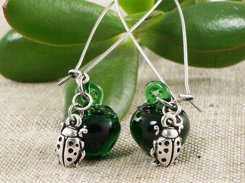 AGATIX Green Apple Lampwork Glass Silver Ladybird Ladybug Dangle Drop Earrings Jewelry