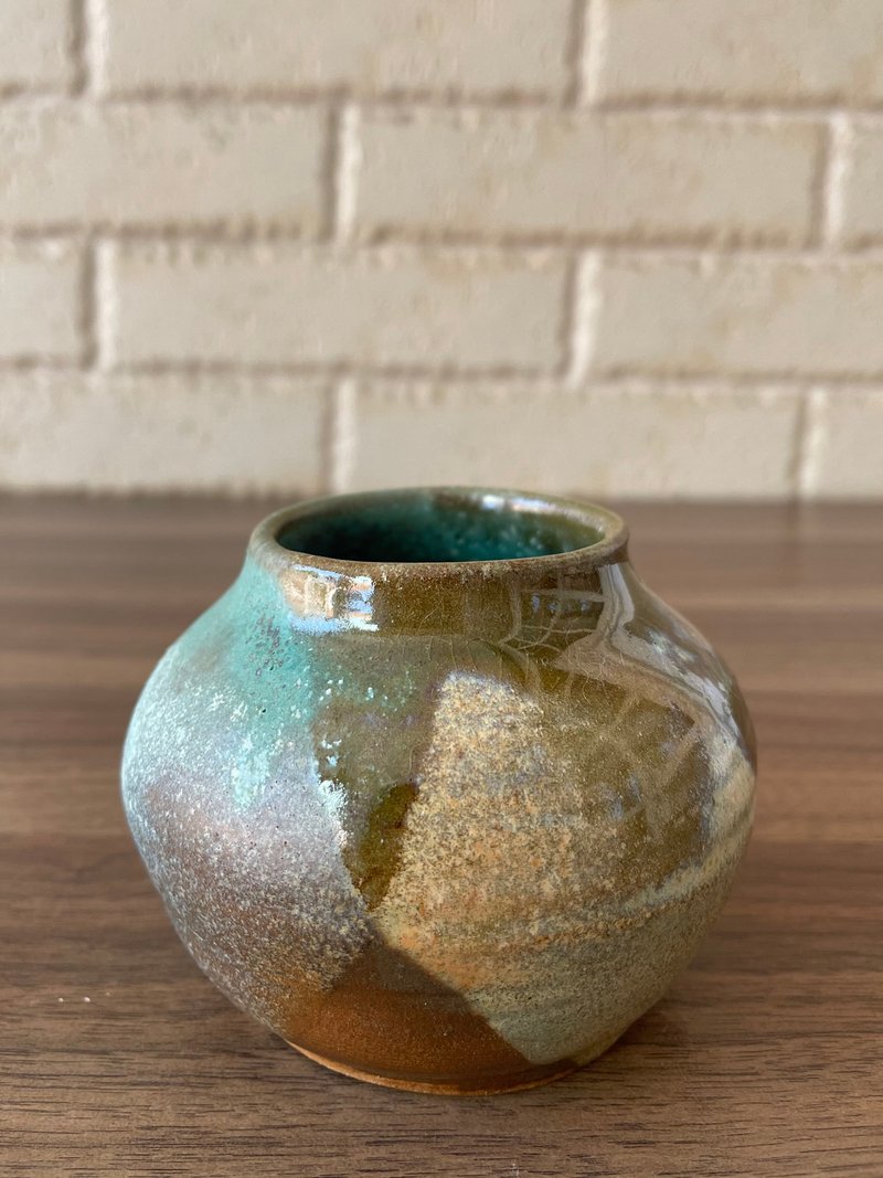 Brewing a touch of liking-arc small flower device - เซรามิก - ดินเผา หลากหลายสี