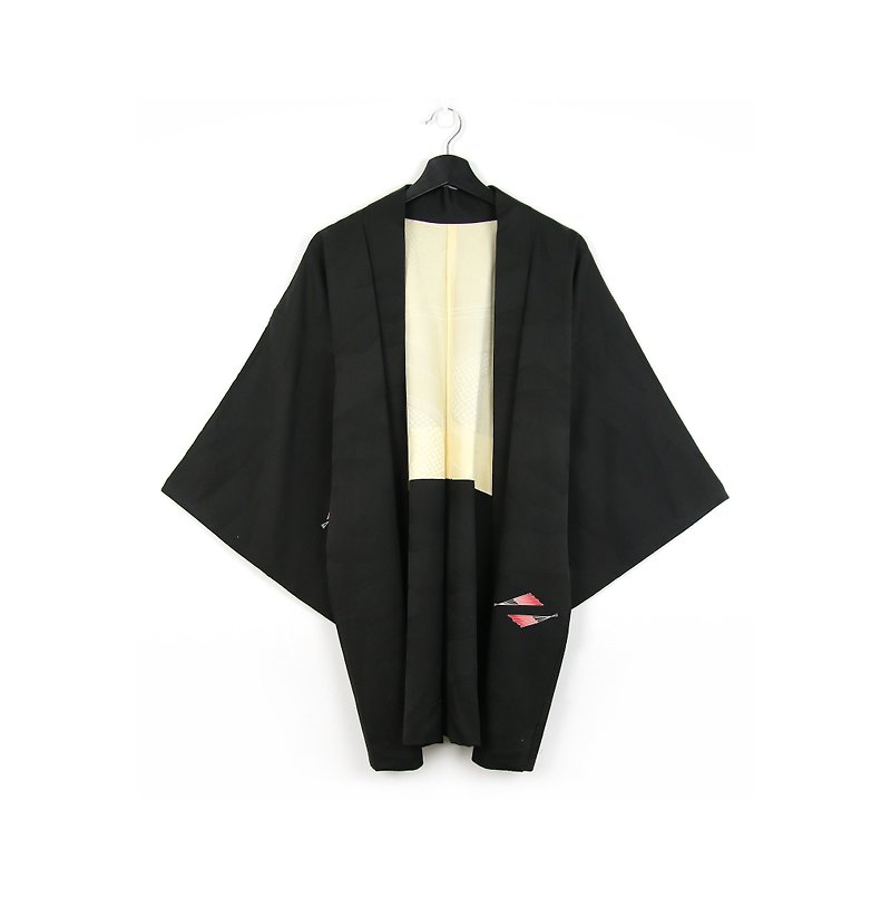 Back to Green-Japan brought back feather weaving red fan / vintage kimono - เสื้อแจ็คเก็ต - ผ้าไหม 