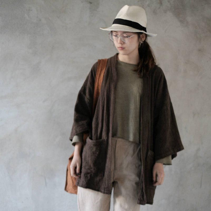 Fallen leaves | chestnut coffee Japanese style kimino grass dyed cotton and windy robe jacket long neutral blouse - Women's Casual & Functional Jackets - Cotton & Hemp Brown