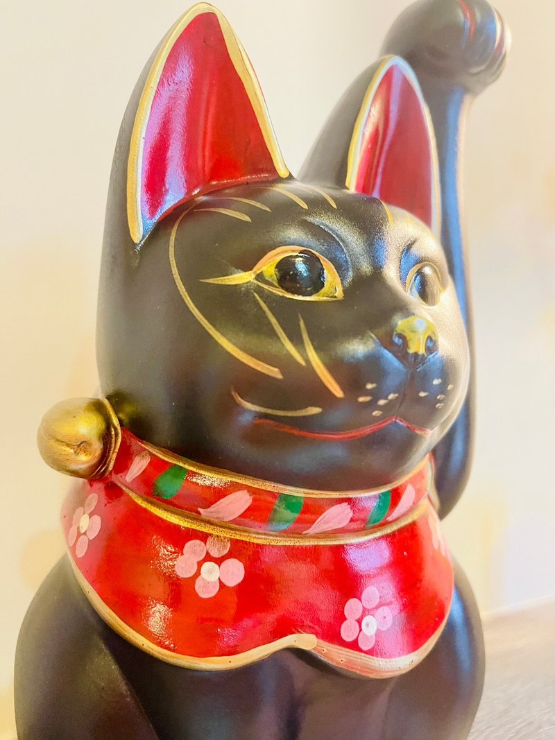 [Gift Recommendation] Seto Ware - Lucky Red Scarf and Black Lucky Cat 23cm - Items for Display - Pottery Black