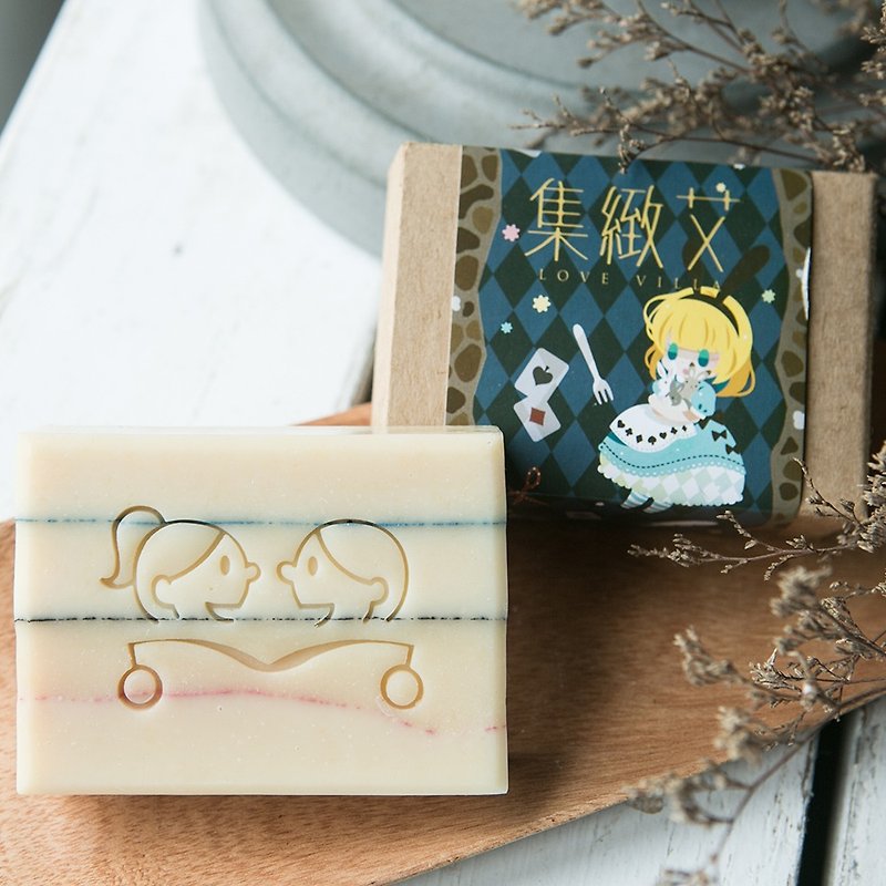 Huaguo Apricot Handmade Soap/Alice in Wonderland - ครีมอาบน้ำ - พืช/ดอกไม้ 