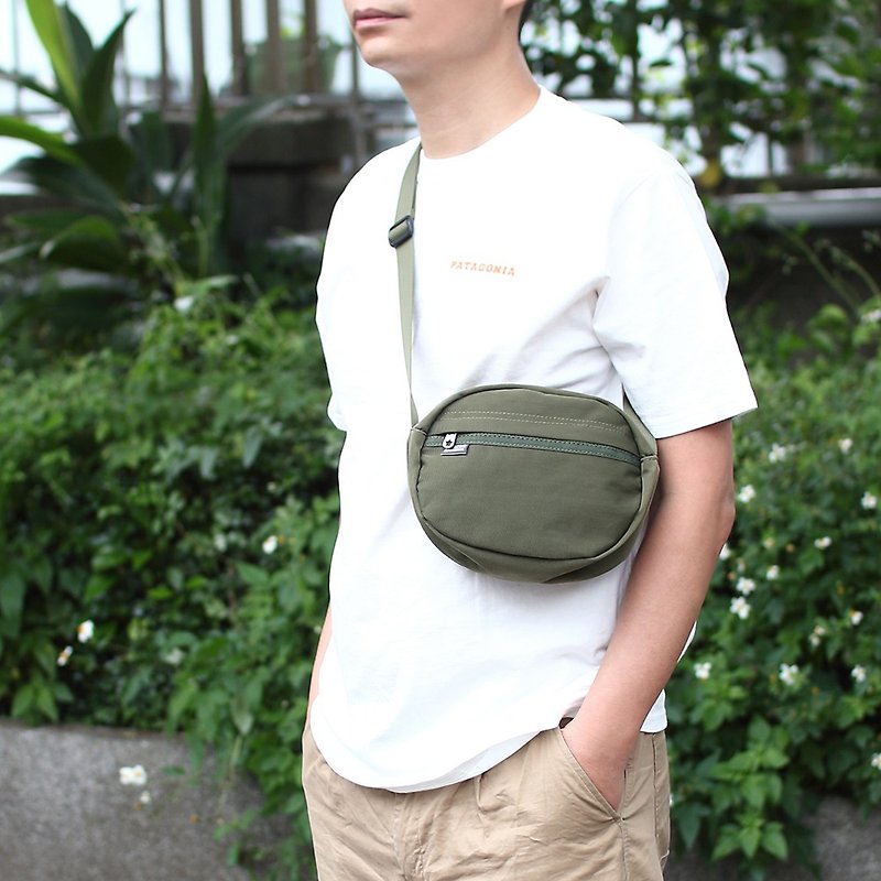 新品-享變2用斜肩包-軍綠_100155 - Messenger Bags & Sling Bags - Other Materials Green