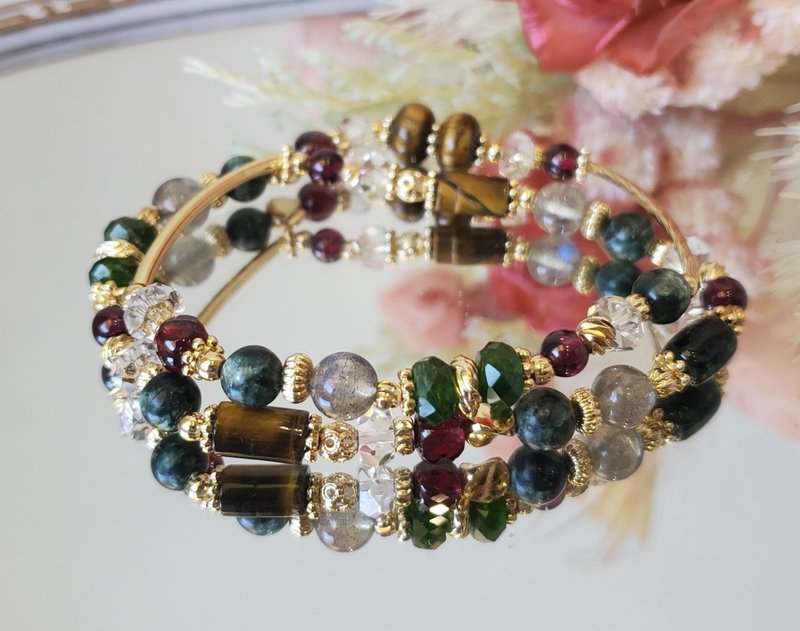 The unconstrained castle girl-double circle model/green diopside/green dragon crystal/yellow tiger eye/red pomegranate - Bracelets - Crystal Multicolor