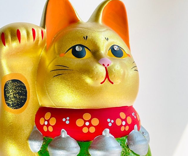 招き猫 陶器製 置物　高さ11.5cm 楽天市場】「10％OFFクーポン配布中」招き猫 陶器 猫 置物