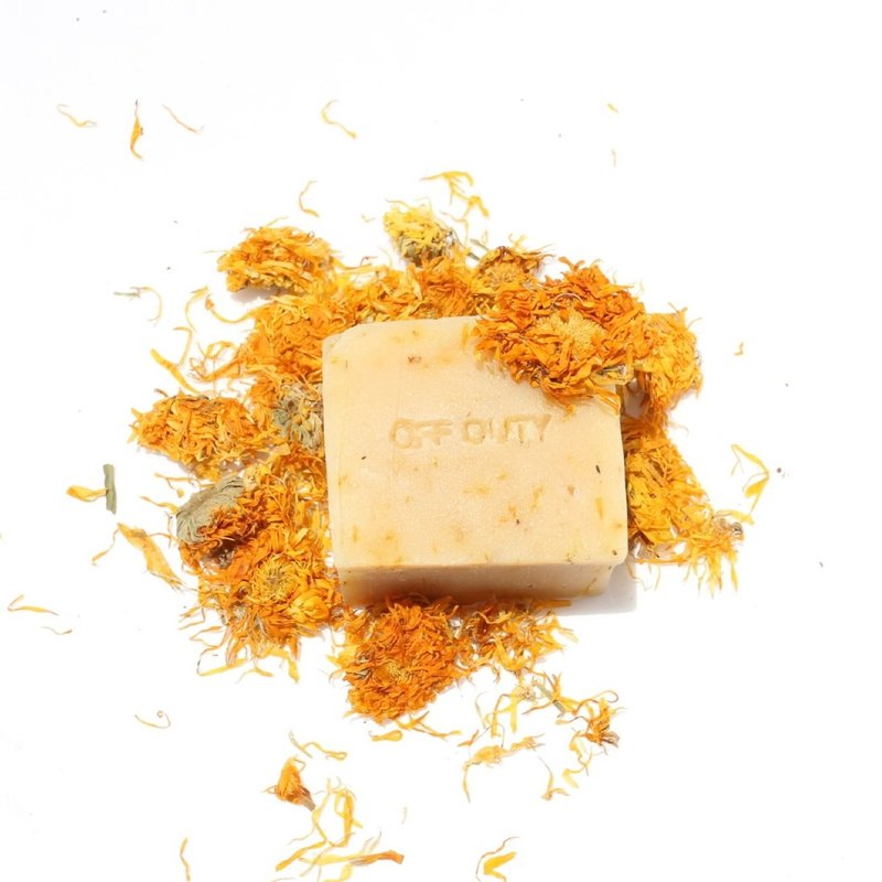 Calendula cold process soap bar - สบู่ - วัสดุอื่นๆ สีส้ม