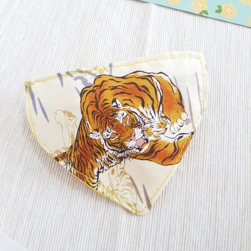 Tiger japanese style Bandana Cat Collar with Breakaway Safety Buckle - 項圈/牽繩 - 棉．麻 黑色