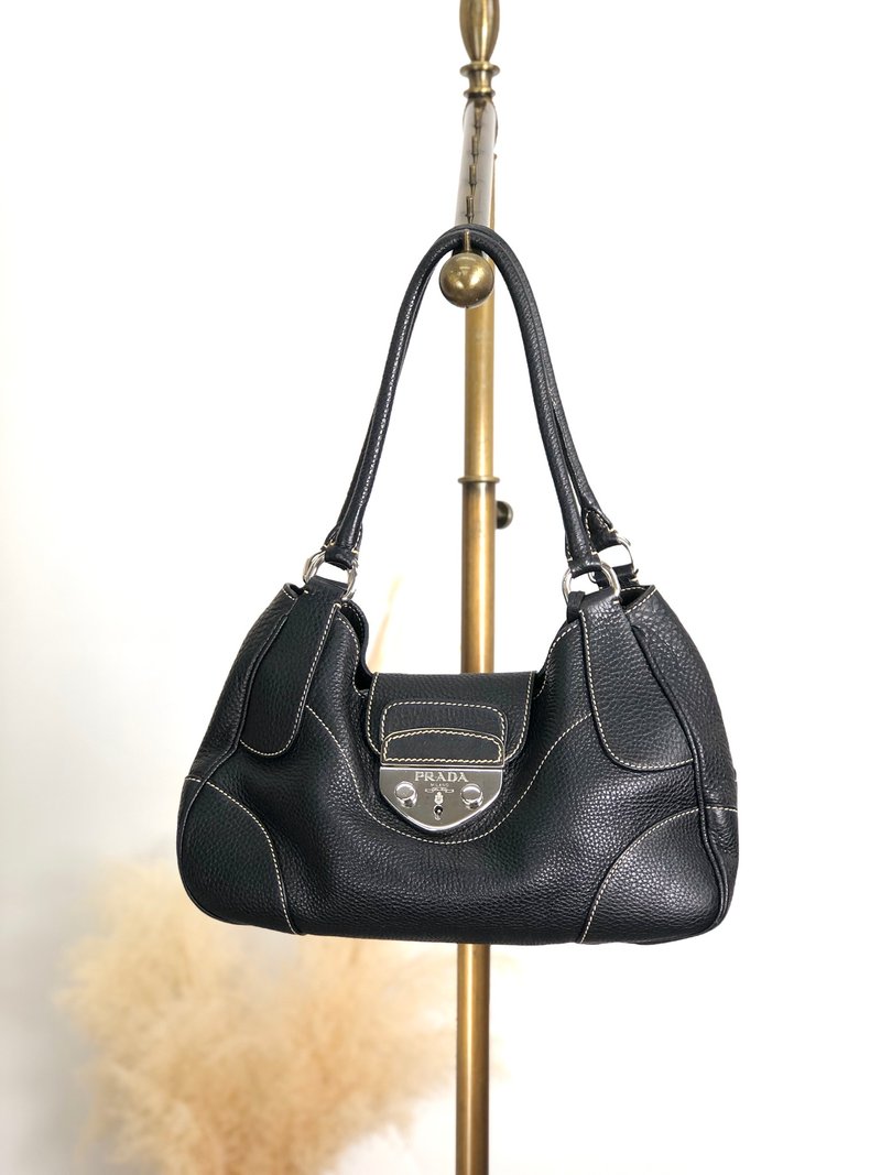 【 日本直送　名牌中古包 】PRADA プラダ ショルダーバッグ ブラック フロントロック レザー ホーボーバッグ vintage ヴィンテージ  d84xiv - 側背包/斜背包 - 真皮 黑色