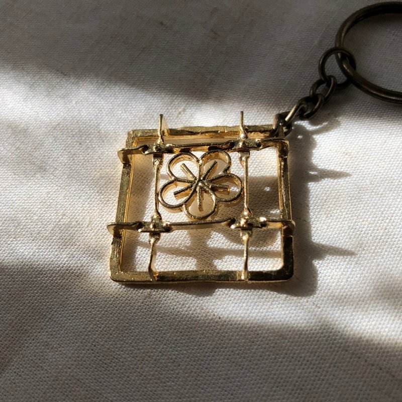 Iron Window Flower Keychain - Small Plum Blossom Model - Keychains - Copper & Brass 