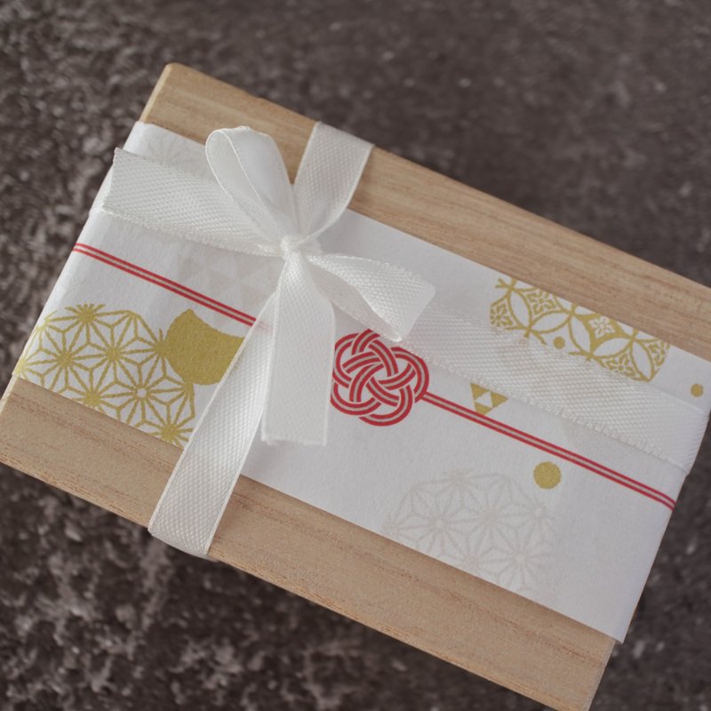 桐箱包裝（伊予和紙熨斗紙・附贈白色緞帶）聖誕節 成人式 生日 贈禮 - 其他 - 木頭 卡其色