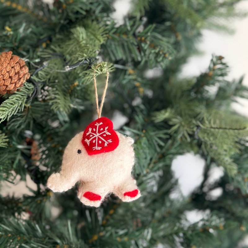 Wool Felt Christmas Ornament - Christmas White Elephant / Little White Elephant - ของวางตกแต่ง - ขนแกะ 