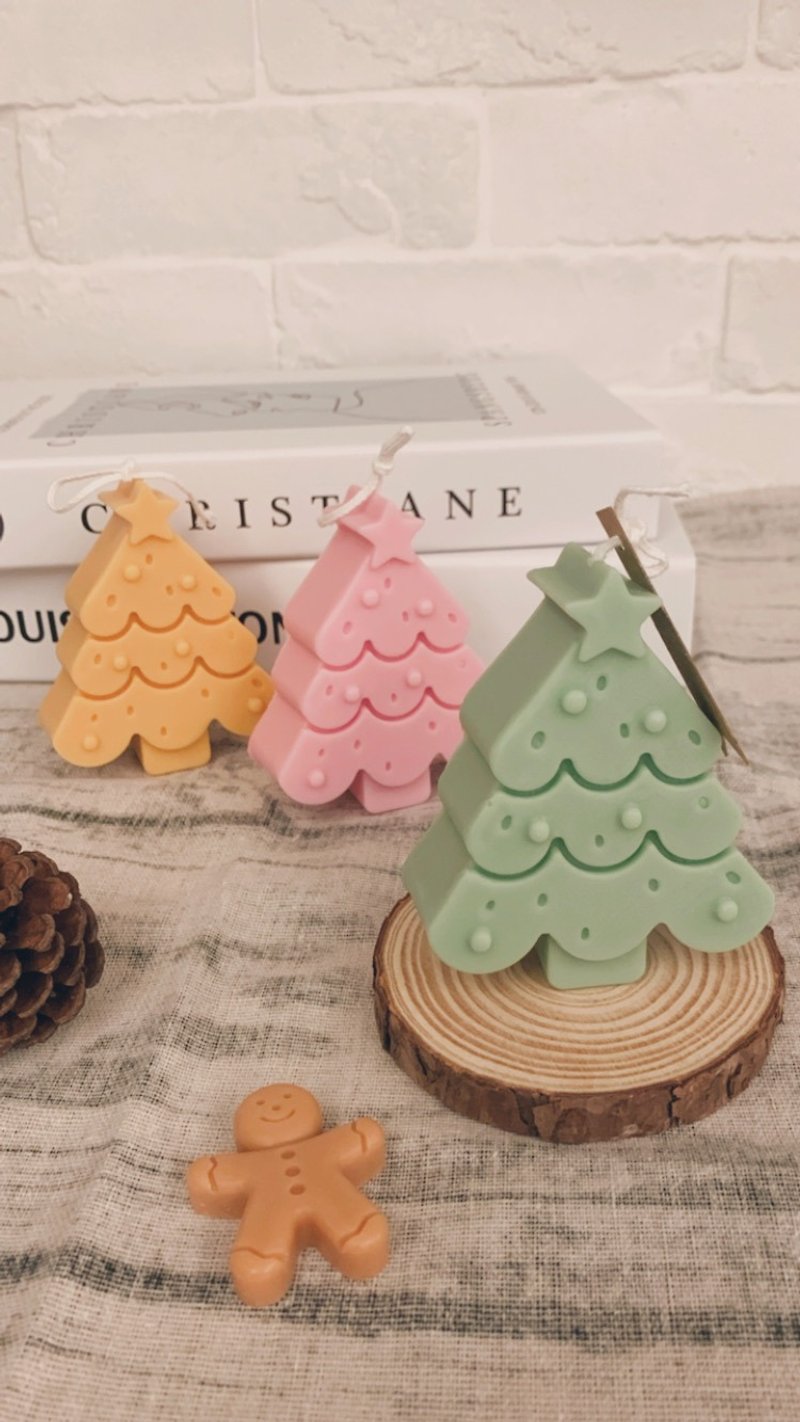 【Scented Apartment】Christmas Tree Scented Candle Gift Box - น้ำหอม - ขี้ผึ้ง สีเขียว