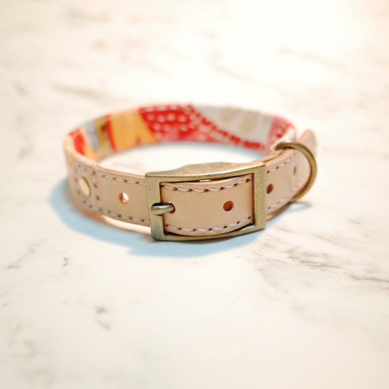 Dog collar M size pink forest animals in vegetable tanned leather can be tied on a leash - ปลอกคอ - ผ้าฝ้าย/ผ้าลินิน 