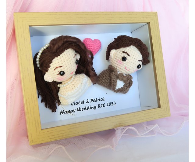 Customized] Crochet wedding doll photo frame - Shop Handmade Crochet  Picture Frames - Pinkoi