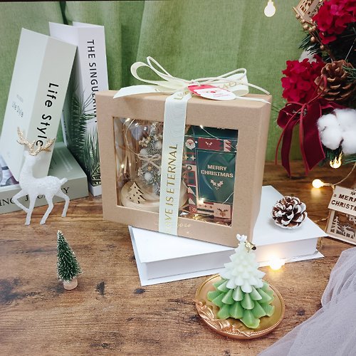KIRA花藝 聖誕樹蠟燭×永生聖誕樹LED玻璃罩 交換禮物盒/雪花白/附燭台、燈