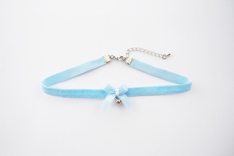 Blue bow & blue velvet choker - Necklaces - Other Materials Blue