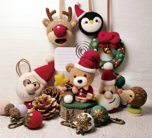 ☆rara トイプードル クリスマス ツリー 羊毛フェルト 置物 羊毛フェルトのクリスマスツリーおサル（手のひらサイズ