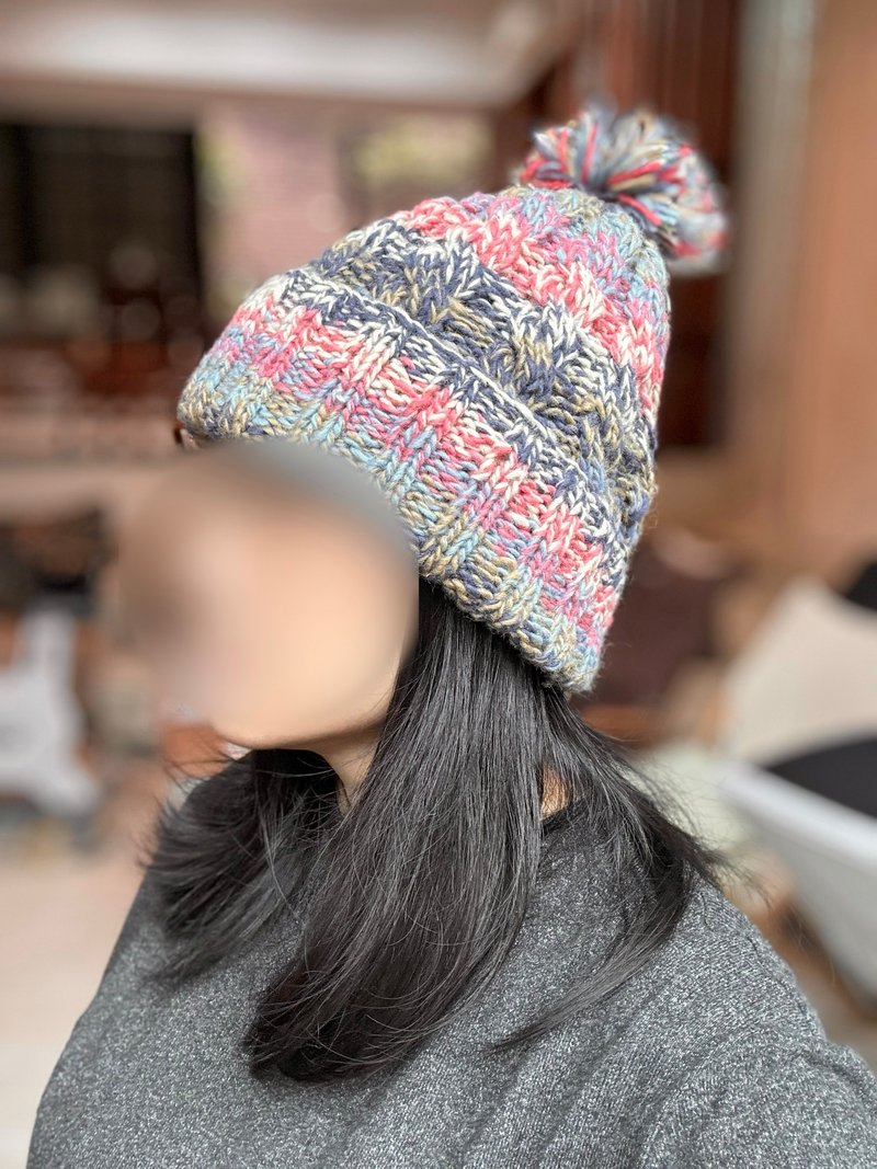 藍粉毛球雜線翻邊純羊毛線手工編織全襯防風毛帽|交換禮物|聖誕節 - 帽子 - 羊毛 多色