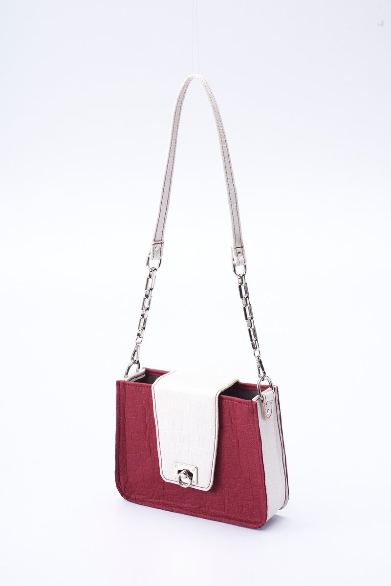 Vegan plant-based leather customized women's metal chain strap contrast color bag - กระเป๋าถือ - พืช/ดอกไม้ หลากหลายสี