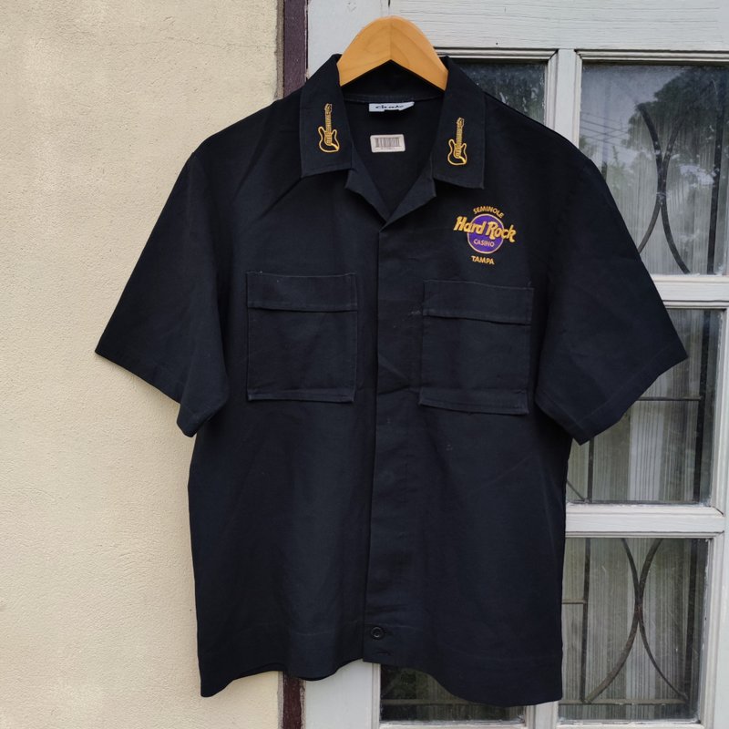 Hard Rock Casino Tampa Button Up - 800x0 