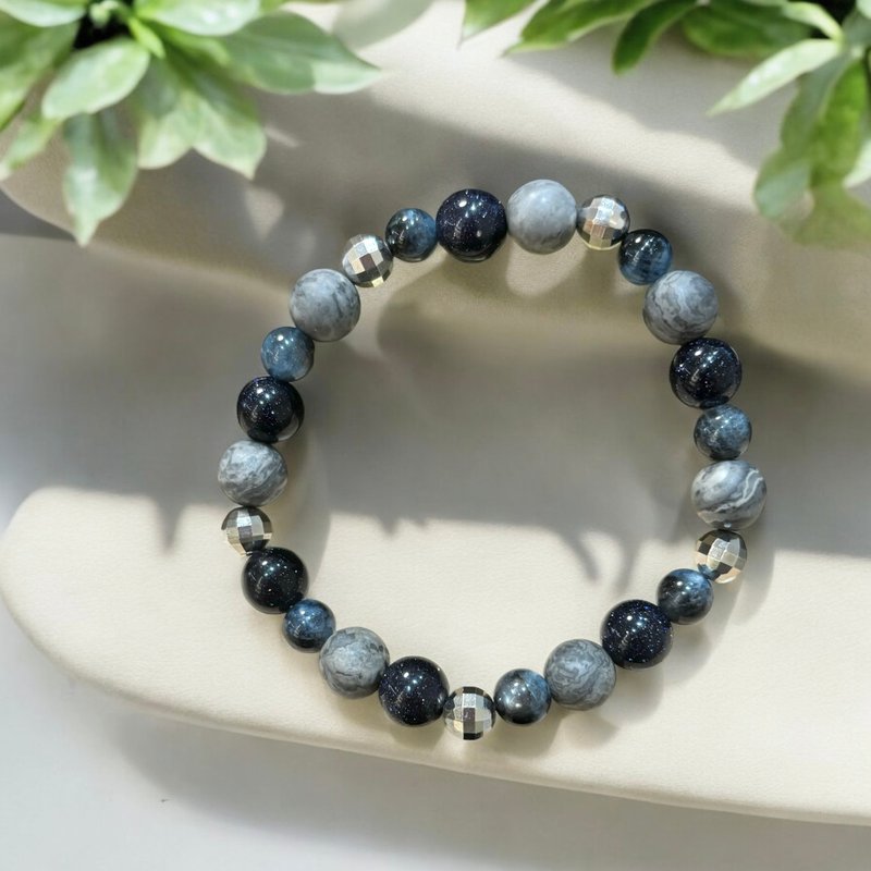 Blue Stone, aquamarine, gray pattern agate Stone bracelet communicates and focuses on physical, mental and spiritual health - สร้อยข้อมือ - คริสตัล สีน้ำเงิน