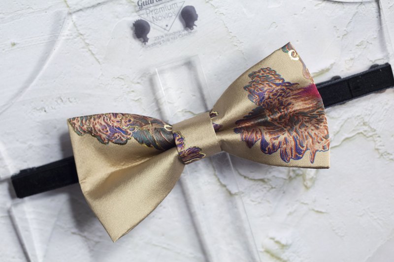 Abstract pattern in Beige Color Bowtie - Bridal Groom Gift & Wedding Bowtie - หูกระต่าย/ผ้าพันคอผู้ชาย - เส้นใยสังเคราะห์ สีกากี