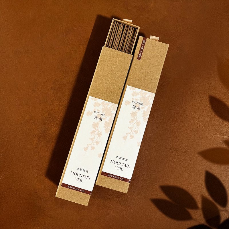 【Handmade Incense Sticks】Embracing the Breeze | Western Australian New Mountain Sandalwood | Grounded Stability × Abundant Energy Flow - น้ำหอม - ไม้ สีนำ้ตาล