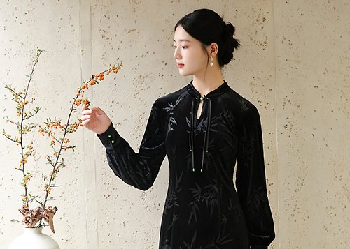 初蟬 新中式 秋冬改良旗袍優雅氣質黑色絲絨竹葉壓花洋裝