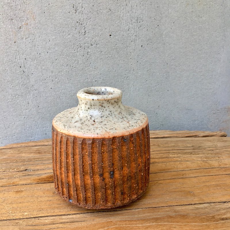 シンプルな灰色の釉Jiaokouの収縮の花 - 花瓶・植木鉢 - 陶器 