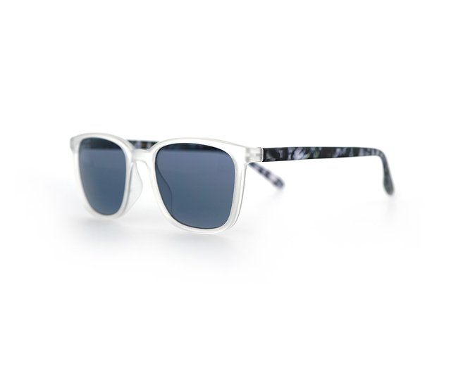 Adult Sunglasses Wellington Frame Classic Wellington Sunglasses