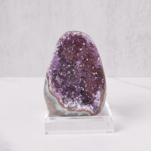 宇宙礦飾 UCHUU Crystal 紫晶鎮 偏紫紅色// 開運招財 智慧創意 鎮宅化煞 紫水晶// 贈底座