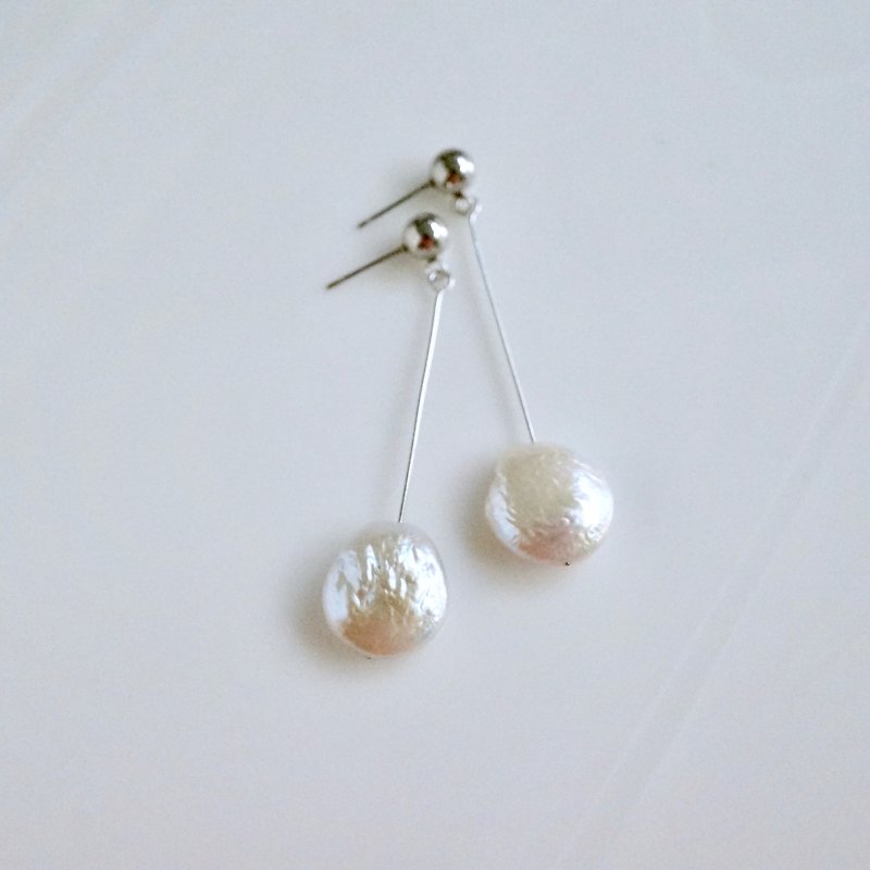 ITS-276 [Earrings Series, Minimalist Baroque Pearl] Irregular Baroque Pearl Earrings - ต่างหู - เครื่องเพชรพลอย สีเงิน