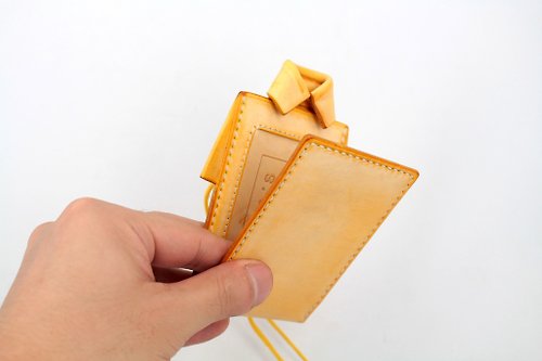 Petit déjeuner MOOS X WASOME ORIGAMI 植鞣牛革 全人手縫製 證件套 (黃色)
