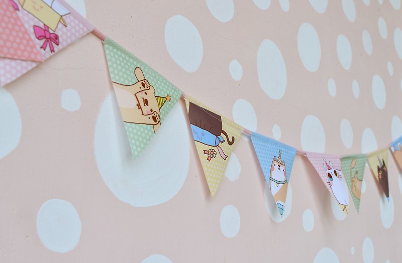 Meatball pawpad ♥ Celebration Happy Triangle Flag Strap - Other - Paper 