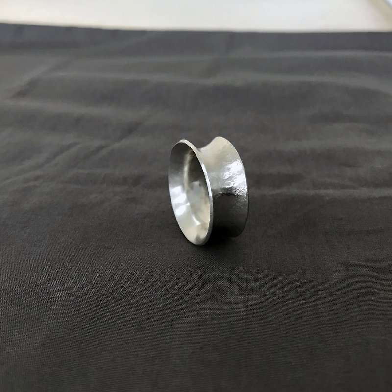 Forged Ring (Large) - แหวนทั่วไป - เงิน สีเงิน