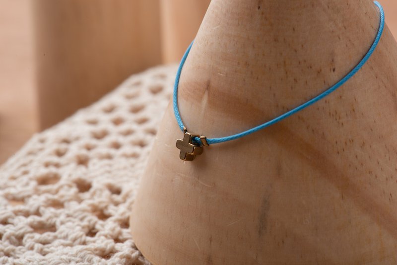 Charlene Traction-Very Fine Silk Bracelet 37a Single Line Monochrome-Hand-made Bracelet Bracelet to Chain Anklet - Bracelets - Other Metals Blue