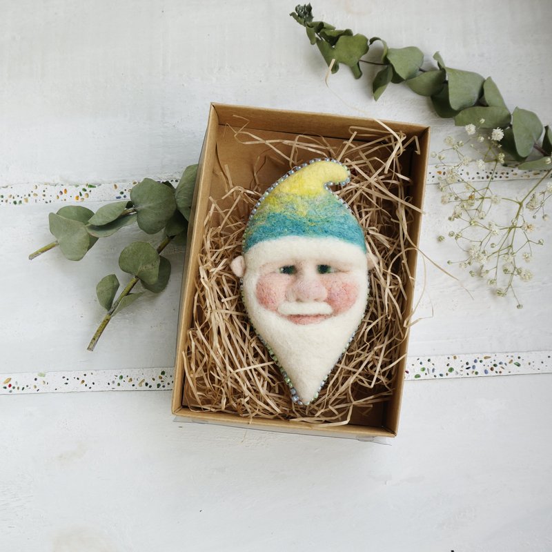 羊毛氈胸針－老公公系列  04號森林守護員 - 胸針 - 羊毛 