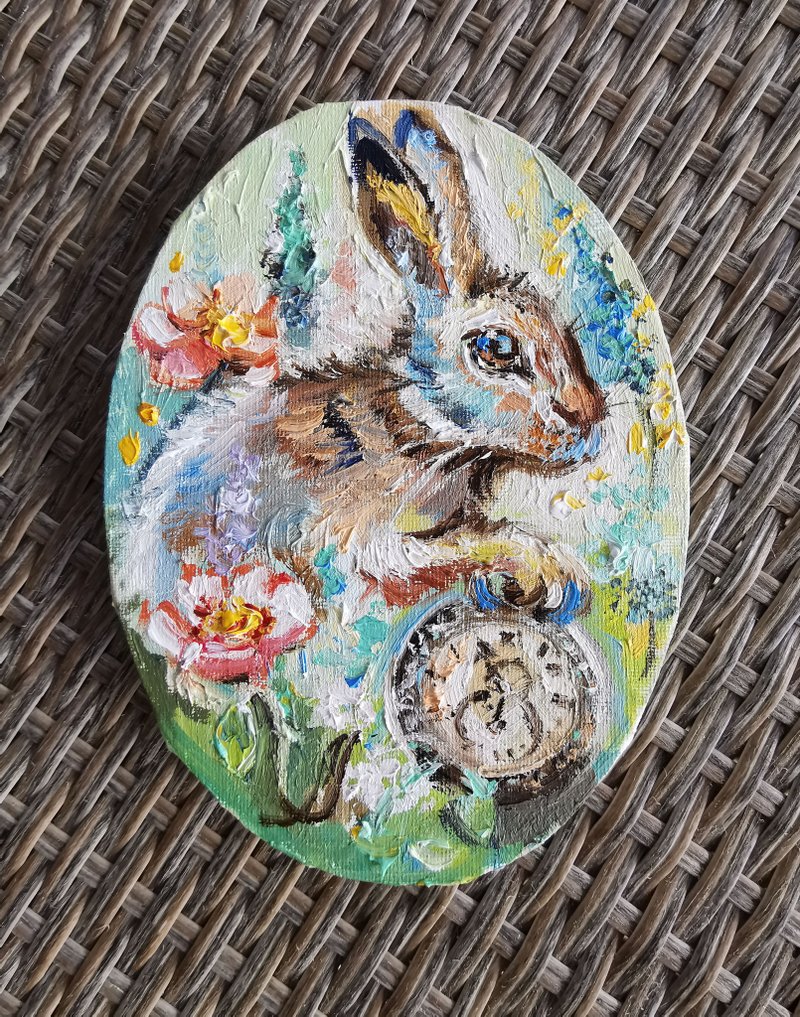 Oval painting with a rabbit, Alice in Wonderland, original oil miniature - ตกแต่งผนัง - วัสดุอื่นๆ สีเทา