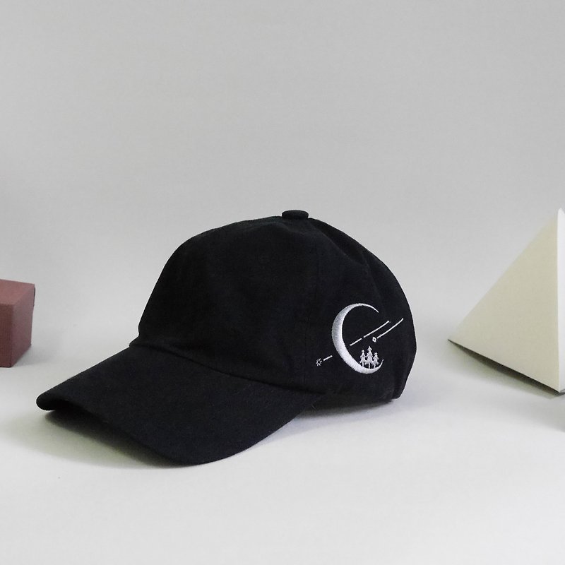 | The direction of the falling stars | Old hat with curved eaves - Hats & Caps - Cotton & Hemp Black