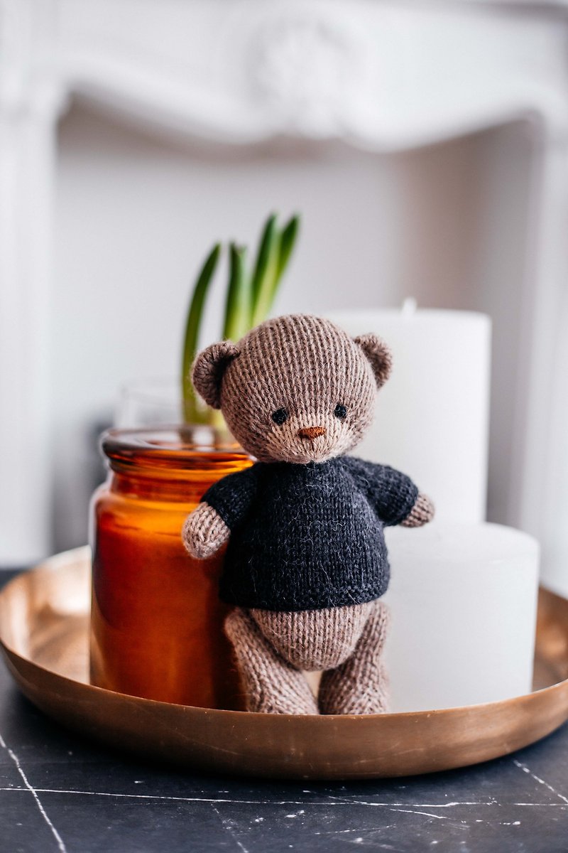 Teddy bear, gift for him, amigurumi, animal, hand knit small teddy - ของเล่นเด็ก - ขนแกะ 