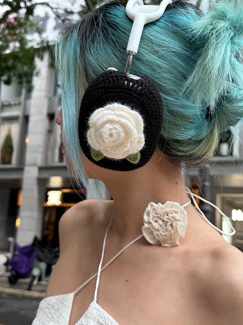 Pawpawcrochet 山花爛漫原創設計手工山茶花 AirPod Max索尼 XM5 保護套女生禮物